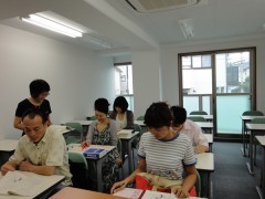 和阳日本语学院上课中