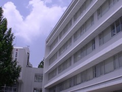 云雀丘学园高等学校校园设设施之教学楼